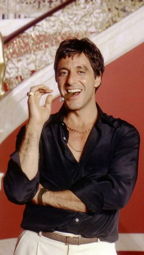 Al Pacino in "Scarface" 1983 Fantasy Lifestyle, Young Al Pacino, Scarface Movie, Septième Art, Tony Montana, Trending Photos, Celeb Crush, Al Pacino, Disco Party