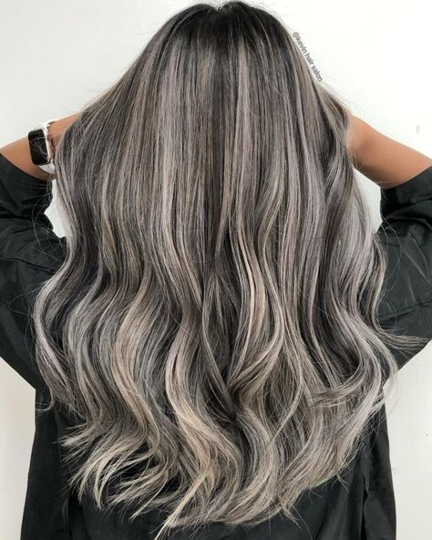 Salt And Pepper Wigs, Grey Brown Hair, Pepper Hair, Gray Balayage, Salt And Pepper Hair, Professional Hair Color, Hd Lace Frontal, Long Gray Hair, Low Lights Hair