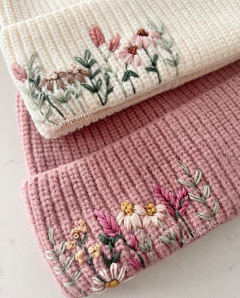 ln honor of beanie season coming to an end, here’s a details shot of the last beanie collection 😍 #beanieseason #floralembroidery #flowerembroidery #beaniestyle #cutegift #beaniehat #embroidery Diy Christmas Gifts Embroidery, Embroidered Beanies Diy, Beanie Ideas Crochet, Diy Gifts Embroidery, Flower Beanie Crochet, Embroidery In Crochet, Embroider Beanie Diy, Diy Embroidered Beanie, Beanie Hand Embroidery