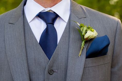 Grey Suit Blue Tie, Backyard Wedding Attire, Indigo Wedding, Shirt And Tie Combinations, Grey Suit Wedding, Grey Suit Men, Mens Wedding Attire, Light Grey Suits, Blue Necktie