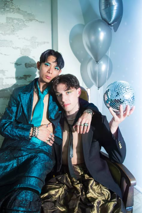 Queer Gala Outfit, Queer Night Outfit, Gay Party Outfit, Gay Prom, Dance Party Outfit, Queer Prom, Ballroom Aesthetic, New Years Outfit Ideas, 1920 Party