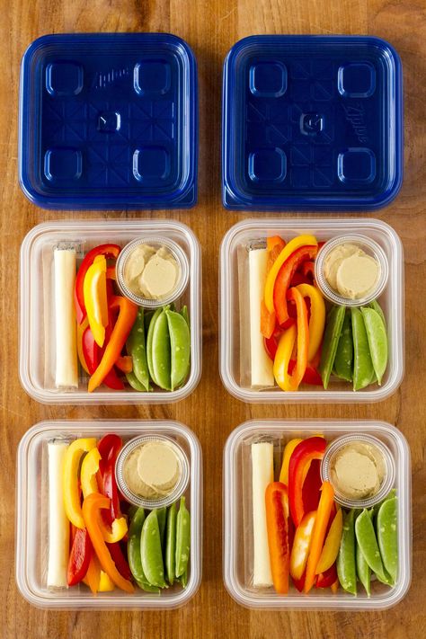 Hummus Snack Idea | Veggies & Hummus Snack Box - Unsophisticook Hummus Cups, Hummus Snack, Snack Boxes Healthy, Healthy Hummus, Meal Prep Snacks, Super Snacks, Easy Hummus, Healthy Food List, Healthy Work Snacks