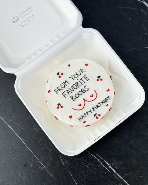 Funny Birthday Cakes Boyfriend, Creative Birthday Cakes For Boyfriend, Pretty Birthday Cakes For Boyfriend, Boyfriend’s Birthday Cake, Birthday Cake For Bf Aesthetic, Treat Yourself On Your Birthday, 21st Birthday Cake For Boyfriend, Cake Birthday Quotes, Funny Birthday Cake For Boyfriend