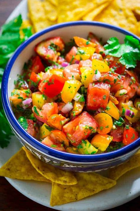 Jalapeno Appetizer, Tomato Salsa Recipe, Fresh Salsa Recipe, Cherry Tomato Recipes, Yellow Tomatoes, Hot Appetizers, Pickled Veggies, Spread Recipes, Red Tomato