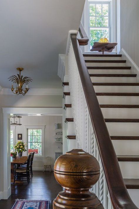 Colonial House Staircase, Vintage New England Home, Modern New England Home Interiors, New England Lifestyle, New England Interior Design Style, New England Cottage Interiors, White And Wood Staircase, New England Colonial Interior, New England Home Decor