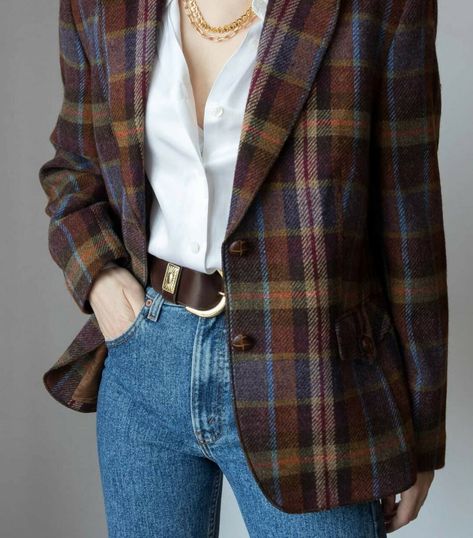 Holiday Hairstyles For Short Hair, Outfit Minimalista, Relaxed Blazer, Holiday Hairstyles, Stylish Work Outfits, Hairstyles For Short Hair, Plaid Blazer, Looks Chic, Blazer Outfits