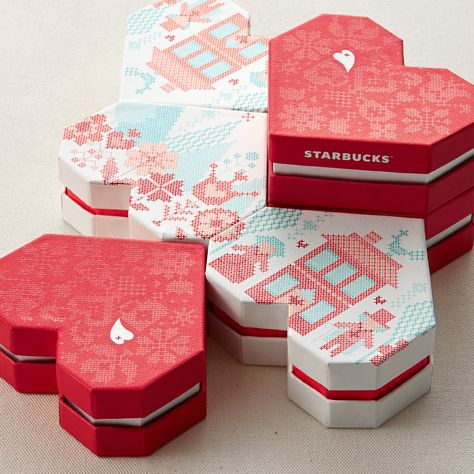 Packaging & visual communication design for the Starbucks Korea's Valentine's Day promotion Valentines Day Package, Starbucks Korea, Pr Kit, Starbucks Valentines, Packaging Template Design, Valentines Gift Box, Visual Communication Design, Themed Decorations, Gift Wrap Paper