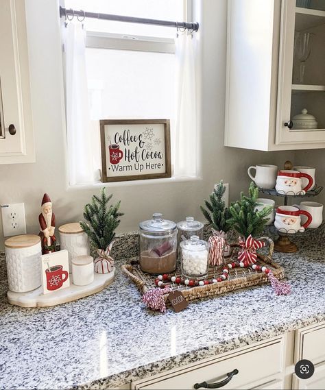 Christmas Hot Chocolate Bar, Coffee Bar Design, Throw It Back, Bar Inspiration, Cozy Christmas Decor, Coffee Bars In Kitchen, Christmas Hot Chocolate, Coffee Bar Home, Hot Cocoa Bar