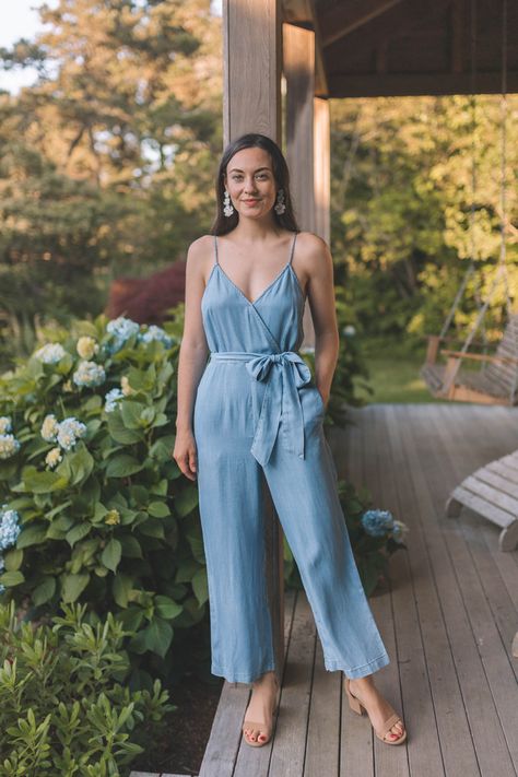 Summer Mom Outfits, Hot Mom Outfits, Jumpsuit Outfit Casual, Mom Outfits Spring, Trendy Mom Outfits, Fashion Preppy, Chambray Jumpsuit, Casual Outfits For Moms, Summer Outfits For Moms