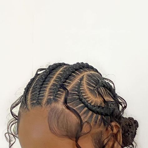 6 Feed Ins, Hairstyle With Braiding Hair, Natural Hairstyles Braids, Feed In Braids Into Low Bun, How To Style Braids, Cornrows Braids For Black Women, Mixed Curly Hair, Goddess Braids Hairstyles, Quick Natural Hair Styles