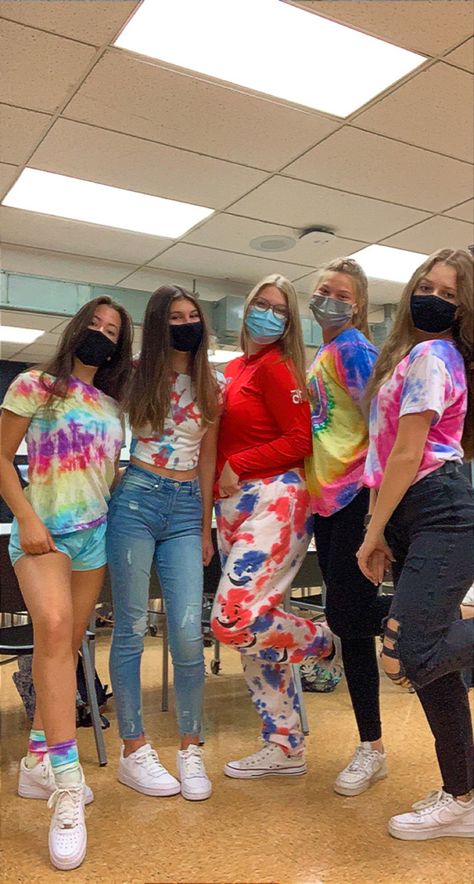 Tie Dye Day Spirit Week Outfit, Tye Dye Spirit Week, Tie Dye Spirit Day Outfit, Tie Dye Day Spirit Week, Throwback Thursday Outfits Spirit Week, Senior Bucket List, School Spirit Outfit, Throwback Thursday Outfits, Decades Day Spirit Week