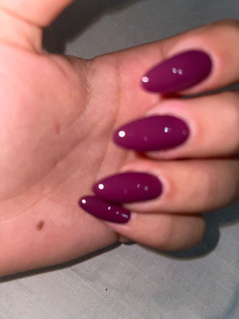 Dark Nail Colors Almond Shape, Purple Almond Shaped Acrylic Nails, Almond Acrylic Nails Colors, Dark Purple Round Nails, Almond Nails Magenta, Solid Almond Nail Colors, Dark Pink Purple Nails, Nails Solid Color With Design, Plum Pink Nails