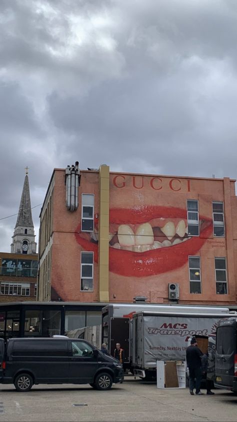 #gucci #advertising #billboard #gapteeth #teeth #mouth #london #shoreditch #instagram #aesthetic #fashion Gucci Billboard, Shoreditch Aesthetic, Fashion Billboard Design, Gucci Advertising, East London Aesthetic, London Billboard, London Moodboard, Instagram Aesthetic Fashion, Advertising Billboard