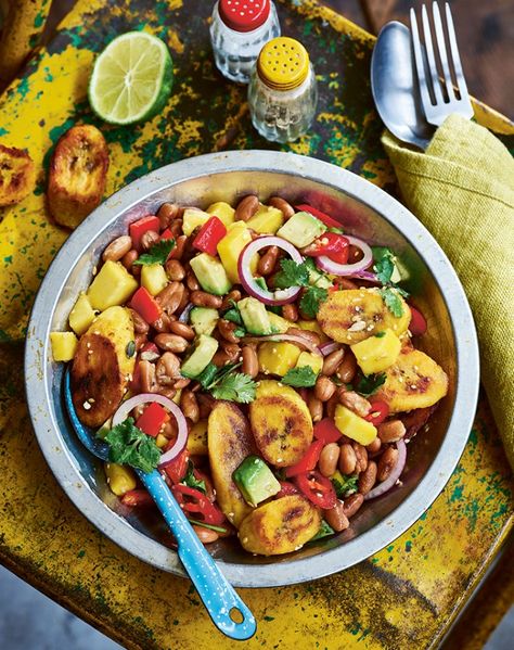 Sweet and Spicy Plantain Salad Plantain Salad, Recipes Under 500 Calories, Gaz Oakley, Pesto Dressing, Plantain Recipes, Ripe Plantain, Vegetarian Salad Recipes, Warm Salad, Vegetarian Salads