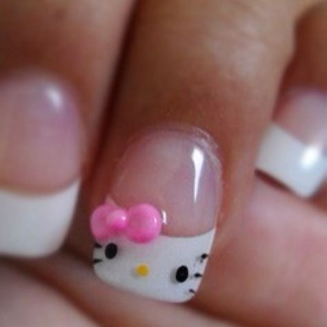 I don't even like hello kitty but this is really cute! Paznokcie Hello Kitty, Nail Diamond, Hello Kitty Nails Art, Nagel Tips, Cute Nail Art Designs, Her Nails, Hello Kitty Nails, Nail Art Wedding, Cat Nails