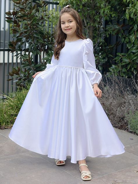 Kids Long Dress, Long Frocks For Kids, Comunion Dress, Fashion Anak, White Flower Girl Dress, Frocks For Kids, Long Flower Girl Dresses, Convertible Bridesmaid Dress, Girls Dresses Online