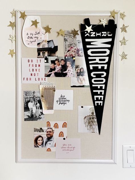 Dorm Door Decorations, Studying Stationary, Deco Room, College Bedroom, Cork Boards, College Dorm Room Decor, College Apartment Decor, Dream Office, College Room