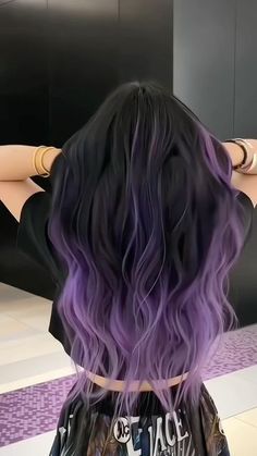 Purple Ombre Hair Medium Length, Best Hair Color For Black Hair, Black And Pastel Hair, Black Hair Purple Tips, Curly Purple Highlights, Colors To Dye Black Hair, Strip In Hair, Black Hair With Purple Ends, Black And Lilac Hair