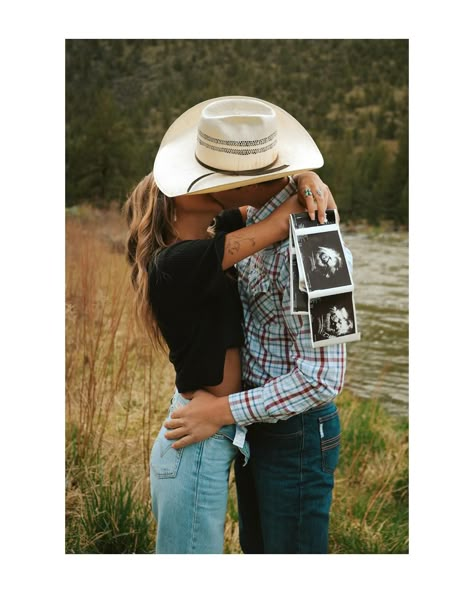 Gender Announcement Photoshoot, Western Baby Announcement Photos, Cowboy Pregnancy Announcement, Western Baby Announcement Ideas, Pregnancy Announcement Western, Western Baby Announcement, Hunting Baby Announcement, Country Pregnancy Announcement, Western Pregnancy Announcement