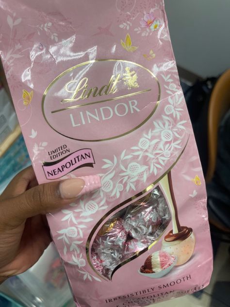 Lindor Chocolate Aesthetic, Candy Aesthetic, Lemon Drop Shots, Pink Snacks, Lindt Lindor, White Chocolate Truffles, White Chocolate Candy, Lemon Drop Martini, Candy Truffles