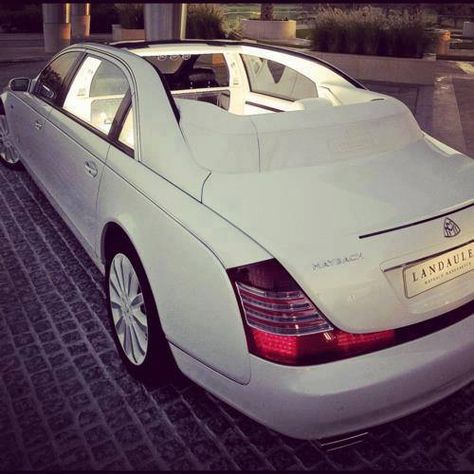 Maybach 62S Landaulet from Transformers 3–most memorable thing about the movie Lexus Sport, Wallpaper Hippie, Yamaha Xjr, Luxe Auto's, Mercedes Maybach, White Car, Classic Sports Cars, Best Luxury Cars, Mercedes Benz Amg