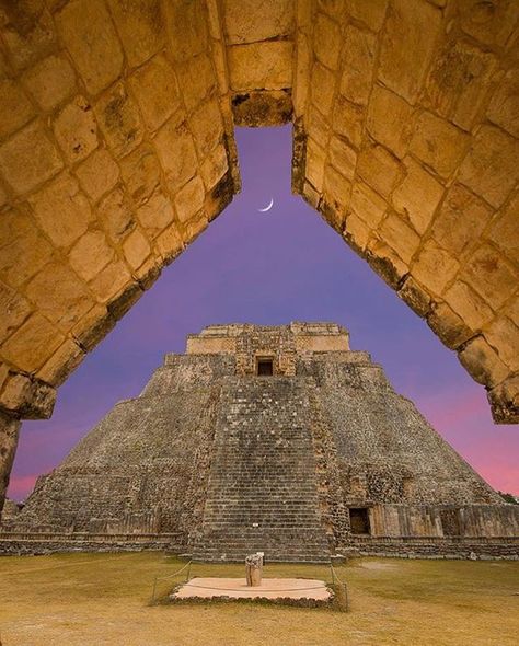 Uxmal, Yucatan, Mexico Mesoamerican Architecture, Mayan Architecture, Mexico Country, Mayan Culture, Yucatan Mexico, Visit Mexico, Mayan Ruins, Cozumel, Chichen Itza