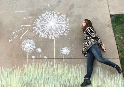 Dandelions. Make a wish. Crosswalk Art, Sidewalk Chalk Photos, 1st Day Of School Pictures, Chalk Photography, Chalk Photos, Chalk Activities, Fun Chalk Art, Selfie Wall, Sidewalk Chalk Art