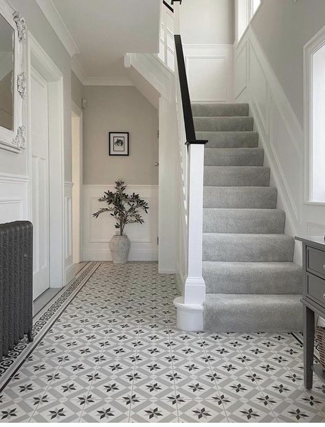 Classic Hallway, Stairs And Hallway Ideas, Hallway Tiles Floor, Stair Paneling, Entrance Hall Decor, Victorian Hallway, Hall Flooring, Tiled Hallway, House Staircase