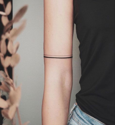 Line Band Tattoo For Women, Line Around Forearm Tattoo, Line Tattoos Around Arm, Arm Rings Tattoo, Bands Tattoo For Women, Women’s Arm Band Tattoo, Two Bands Around Arm Tattoo, Bracelet Arm Tattoo, Womens Armband Tattoo