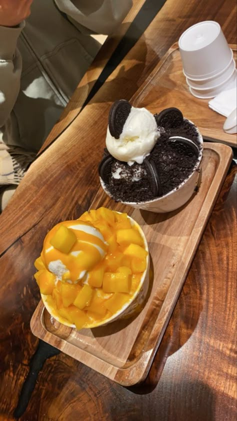 Shaved Ice Cream, Mango Dessert Recipes, Sweet Cafe, Food Story, Creamy Recipes, Foreign Food, K Food, Food Babe, Delicacy Food