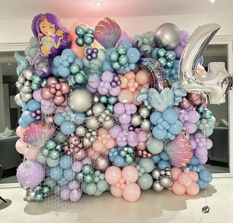 Mermaid Balloon Wall, Balloon Walls, Mermaid Balloons, Mermaid Theme Birthday Party, Sea Baby Shower, Sea Birthday Party, Mermaid Theme Birthday, Sea Birthday, Balloon Wall