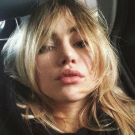 Suki Waterhouse, I'm With The Band, Star Girl, Just Girl Things, New Yorker, Hair Inspo, Pretty People, Sofia, Cool Girl