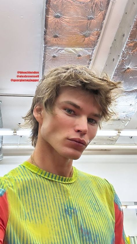 Hollow Cheeks Male, Makeup Scrapbook, Hollow Cheeks, Psl Gods, Mens Messy Hairstyles, Summer Collage, Jordan Barrett, Facial Structure, Aesthetic Men