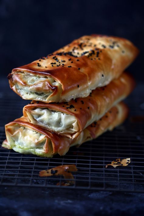 Spinach and Feta Cheese Burek Pastry - Neta Cooks Spinach Burek Recipe, Burek Spinach Feta, Philo Pastry Recipes, Cheese Burek Recipe, Meal Blueprint, Spinach Pastry, Batch Prep, Burek Recipe, Savoury Pastry