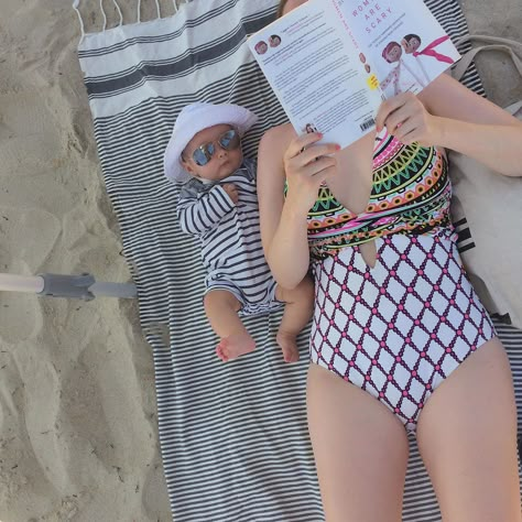 Beach With A Baby, Baby Beach Gear, Baby Beach Pictures, Baby Beach Photos, Baby Vacation, Baby Momma, Instagram Party, Beachwear Collection, Foto Baby