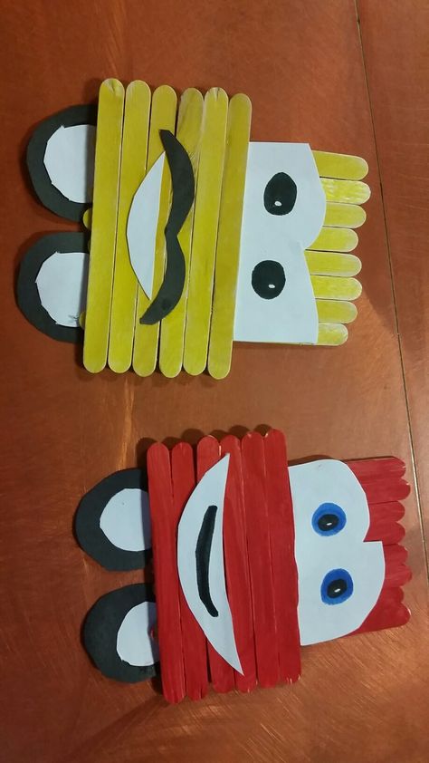 Cars popsicle stick crafts Popsicle Stick Characters, Superhero Week, Popsicle Art, Car Activities, Cars Ideas, Popsicle Crafts, Dear Students, Paper Puppets, Library Activities