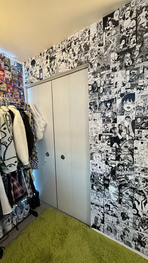 Manga Wall Room Decor, Wall Room Decor Ideas, Manga Wall Room, Guy Bedroom Ideas, Anime Bedroom Ideas, Room Grunge, Wall Room Decor, Mens Bedroom Decor, Teenager Bedroom Boy