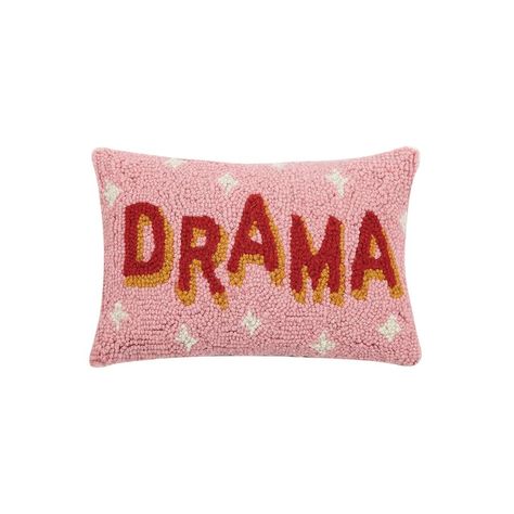 Beach Home Interiors, Hook Pillow, Hooked Pillow, Hooked Wool, Wool Embroidery, My Pillow, Dorm Inspo, Room Pillows, Preppy Room