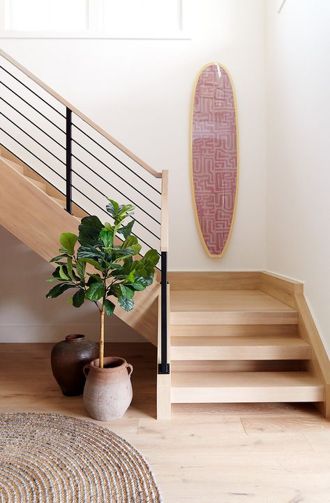 Bondi Beach House, Beach House Staircase, Modern Beach House Interior Design, Beach Bungalow Interior, Small Beach House Interior, Surfer House, Beach House Stairs, Beach House Entryway, House Moodboard