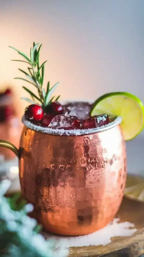 Cranberry Holiday Cocktail, Cranberry Moscow Mule Recipe, Holiday Mules, Cranberry Moscow Mule, Best Christmas Cocktails, Beverages Recipes, Moscow Mule Recipe, Copper Mug, Cranberry Vodka