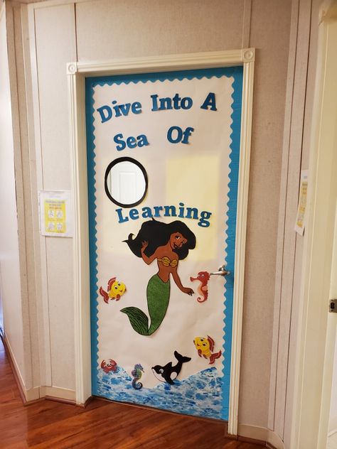 3k Classroom, Door Art Bedroom, Sea Themed Decor, Moon For Kids, Under The Sea Decorations, Ocean Theme Classroom, Fall Classroom Decorations, Fall Classroom, Happy Fox