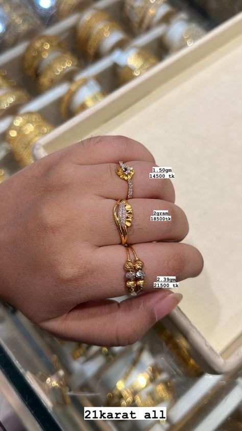 Finger Rings Gold Indian, Afreen Khan, Rings Indian, Silver Anklets Designs, Silver Initial Ring, Kids Gold Jewelry, Gold Earrings For Kids, Gold Bracelet Simple, New Gold Jewellery Designs