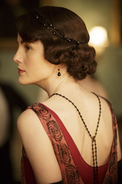 Downton Abbey Hairstyles, Great Gatsby Party Outfit, Downtown Abbey Fashion, Downton Abbey Costumes, Lady Mary Crawley, Gatsby Hair, 1920s Headband, Jessica Brown Findlay, 1920s Hair