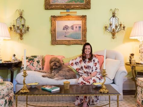 Style icon and Bravo star Patricia Altschul knows a thing or two about interior design… She has worked with the legendary Mario Buatta in designing four homes, and her professional background as a rare art expert and dealer has taken her everywhere from Buckingham Palace and Versailles to the White House. In her book, Southern … Patricia Altschul, Mario Buatta, Glam Pad, Home Design Magazines, American Interior, Charleston Homes, Southern House Plans, Blogger Design, Painted Floors