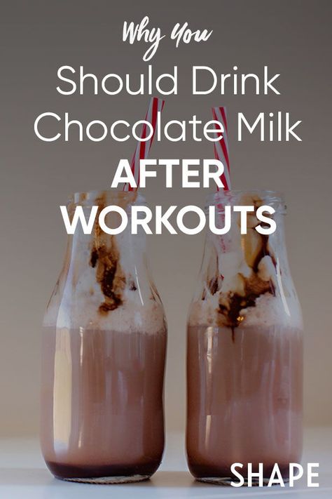 When it's time to choose a liquid chug after a long, tough workout, there's a slew of sports drinks out there. But research shows that there's another workout recovery drink to add to the list: chocolate milk. Here, we break down whether you should add the drink to your post-workout routine. #fitnessdrinks #healthysnacks #postworkout #chocolatemilk Diy Post Workout Drink, What To Drink After A Workout, Recovery Drinks After Workout, Preworkout Drinks, After Workout Drink, Workout Recovery Smoothie, Best Chocolate Milk, Workout Recovery Drink, Recovery Smoothie