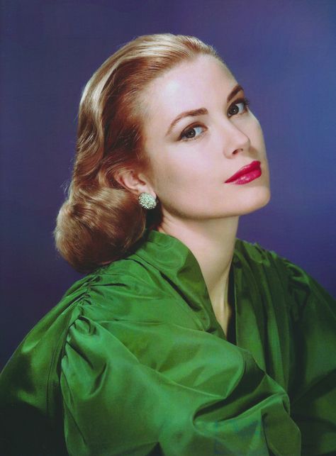 Grace Patricia Kelly (1'69) - 12 Noviembre 1929 - Filadelfia EEUU - 14 Septiembre 1982 - La Colle (Mónaco) Oud Hollywood, Perfect Eyebrow Shape, Grace Kelly Style, Jill Scott, Princess Grace Kelly, Lauren Bacall, Easy Listening, Actrices Hollywood, Eyebrow Shape