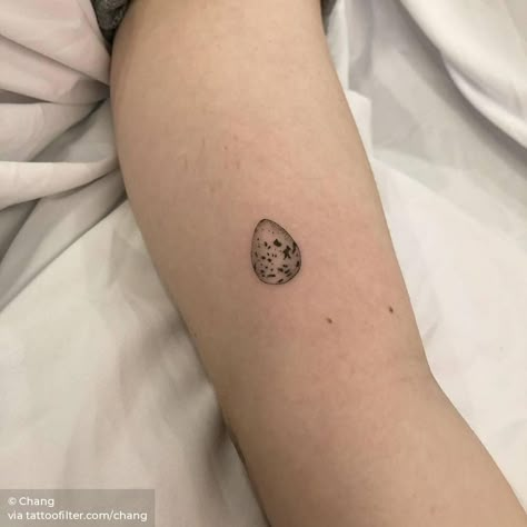 Cracked Egg Tattoo, Egg Tattoo Ideas, Easter Egg Tattoo, Egg Tattoo, Cool Finger Tattoos, Tattoo Party, Chicken Tattoo, Single Needle Tattoo, Explore Tattoo