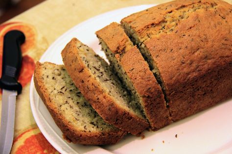 Caraway Seed Cake – Just the Basics Gluten Free Banana Bread Recipe, High Tea Food, Banana Loaf, British Cooking, Bread Buns, Low Histamine Diet, Seed Cake, Chocolate Cake Recipe Easy, Fodmap Friendly