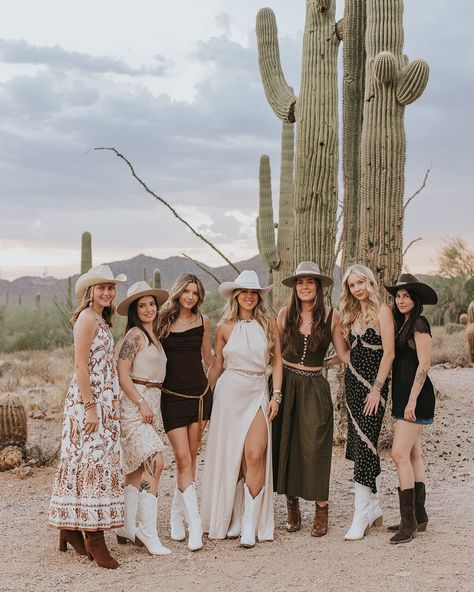 bachelorette goddess ✨ Cowboy And Cowgirl Wedding Ideas, Desert Party Outfit, Floral Theme Party Outfits, Cowboy Gala Outfit, Boho Sheek Outfits, Arizona Bachelorette Outfits, Boho Rodeo Party, Desert Cowgirl Bachelorette, Western Chic Bachelorette Party