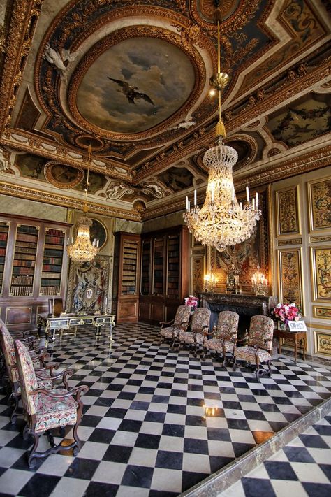 Château de Vaux-le-Vicomte Chateaux Interiors, Vaux Le Vicomte, Prince Felix, French Chateau, Twin Sisters, Inspirational Pictures, Les Oeuvres, Castle, Old Things